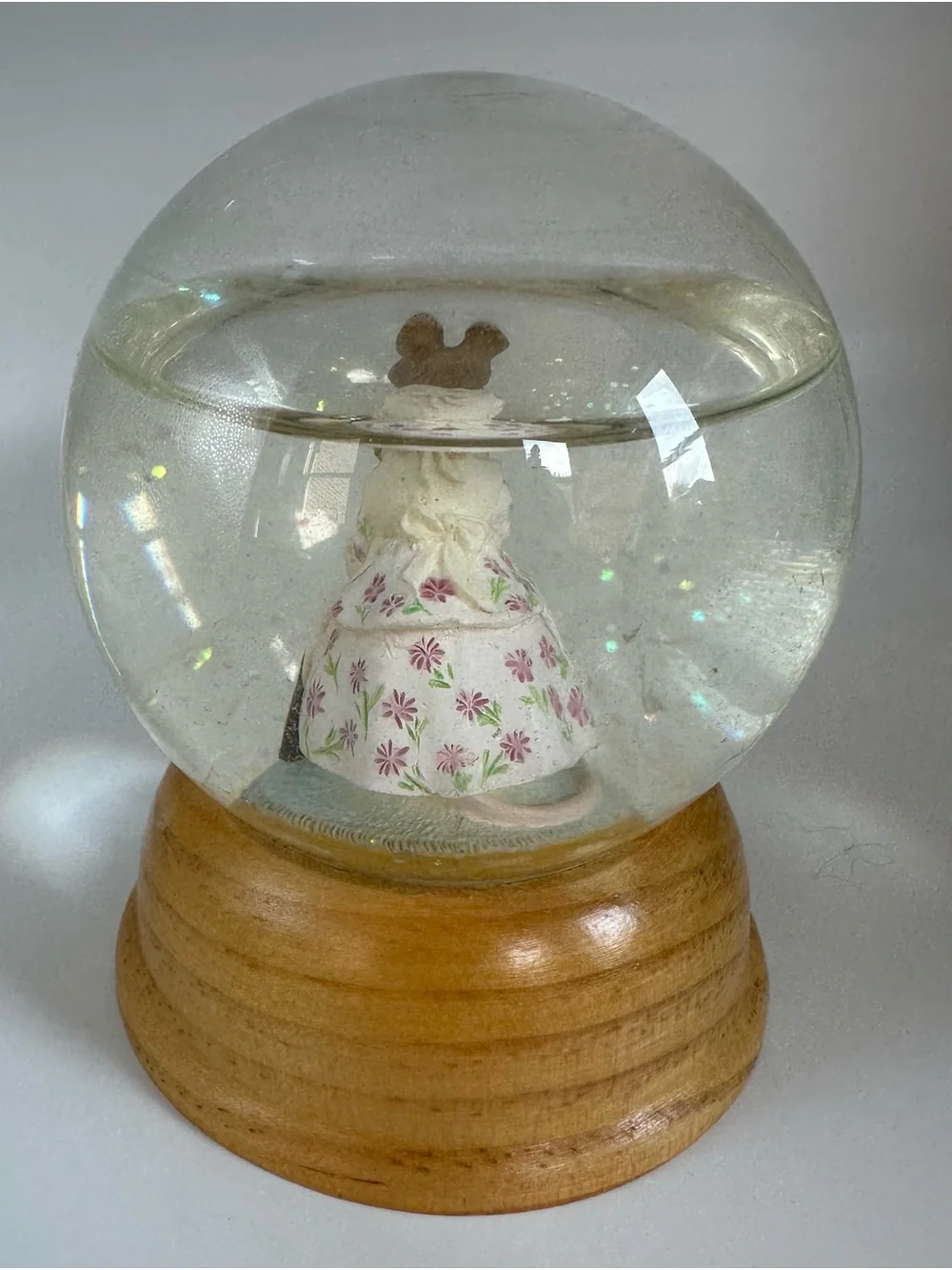 Beatrix Potter “Hunca Munca” Crystal Snow Globe